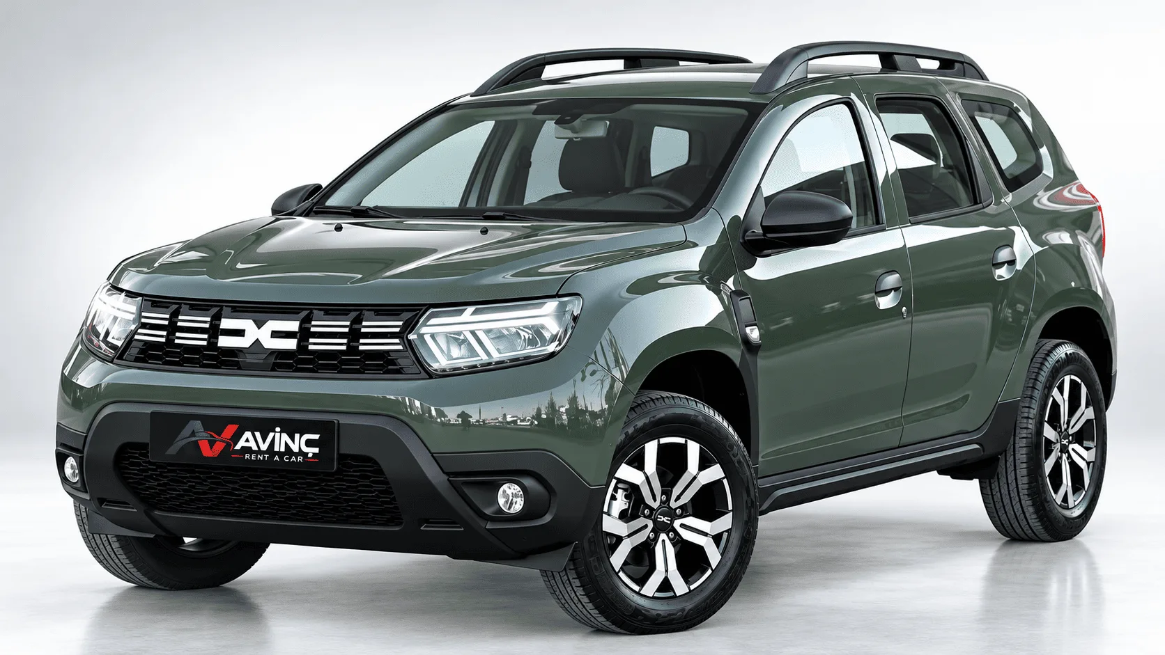 Dacia Duster Yeşil kiralık SUV — ön çapraz görünüm