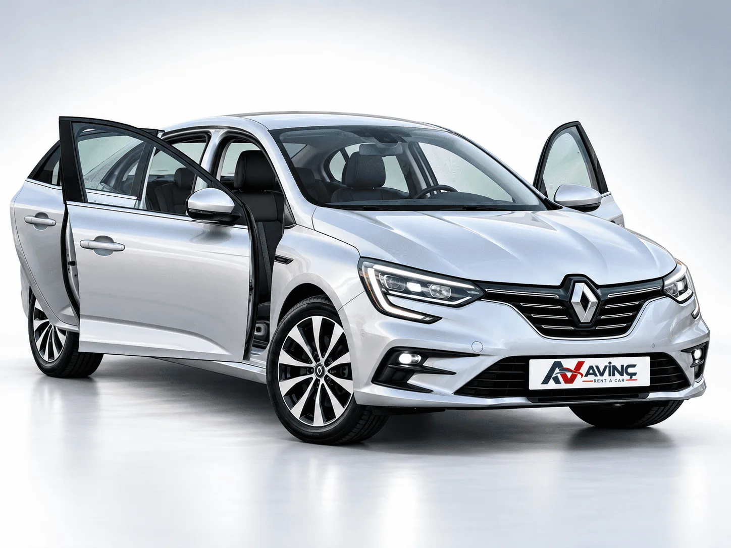 Renault Megane Gümüş Gri kiralık araç — kapıları açık ön çapraz görünüm