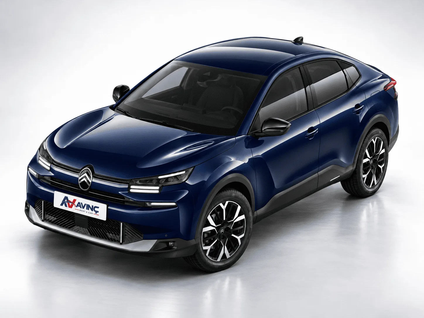 Citroen C4 X Lacivert kiralık araç — yukarıdan ön çapraz görünüm